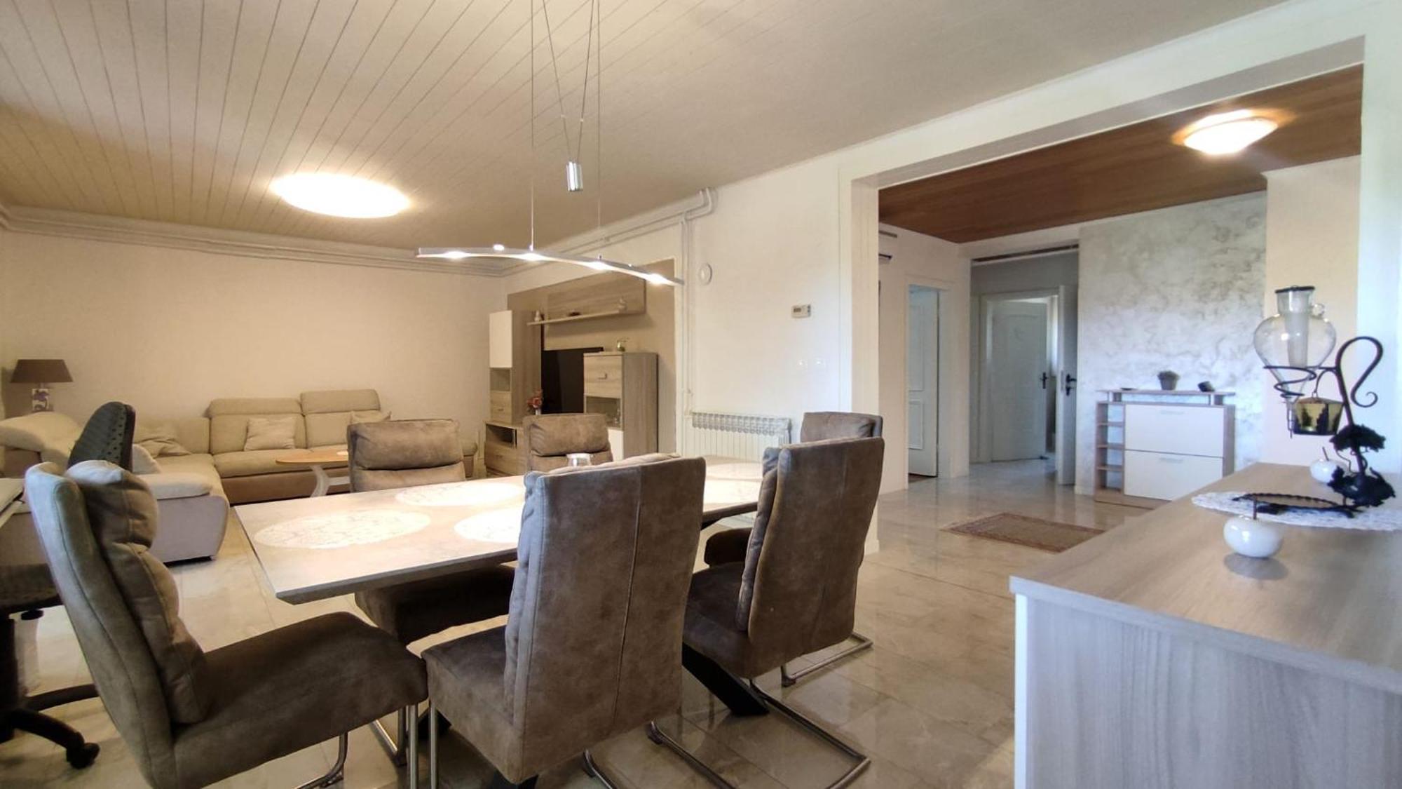 Vanda Apartment *